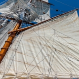 Sails from the side
